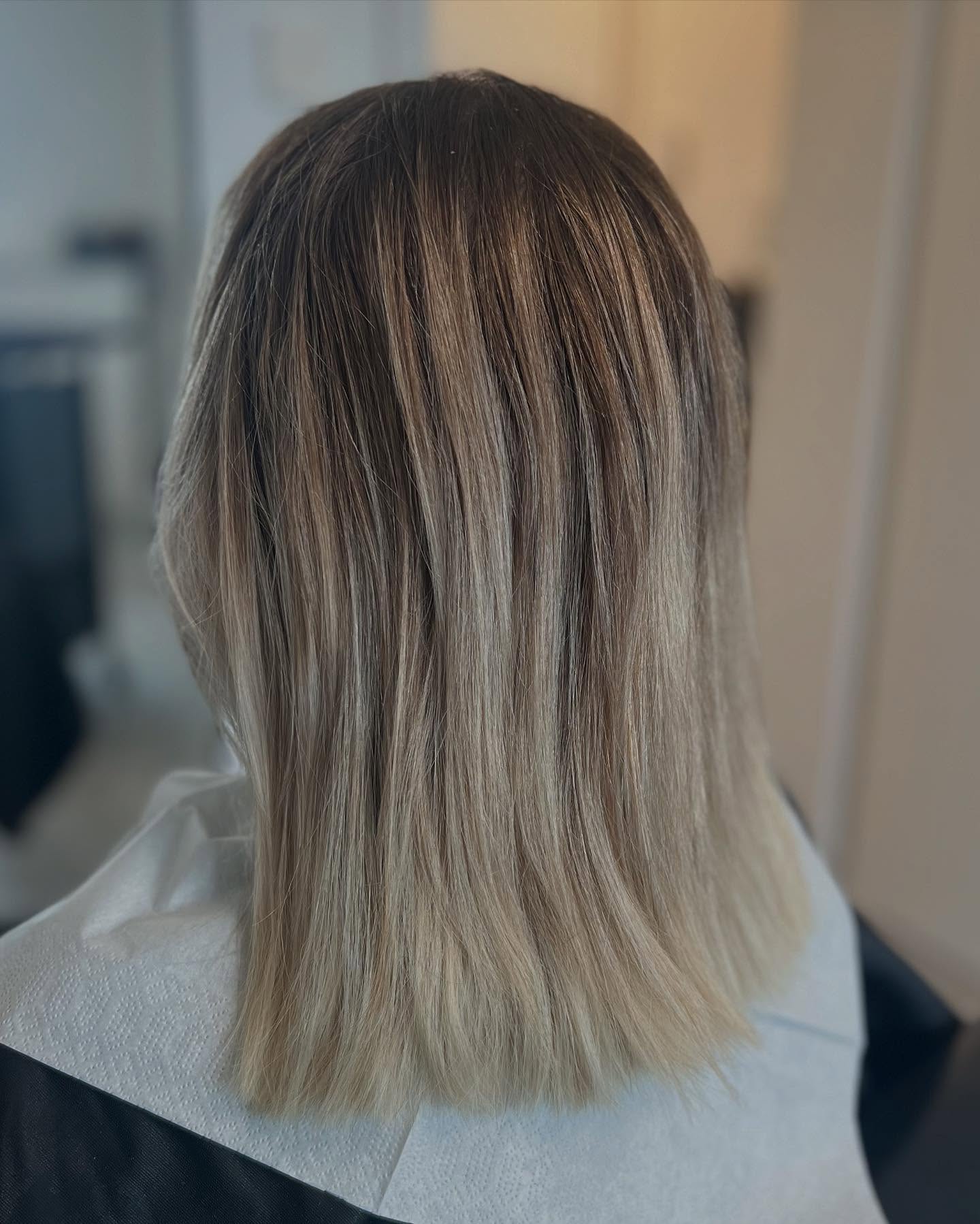 Friseur finden - FARBSPIEL