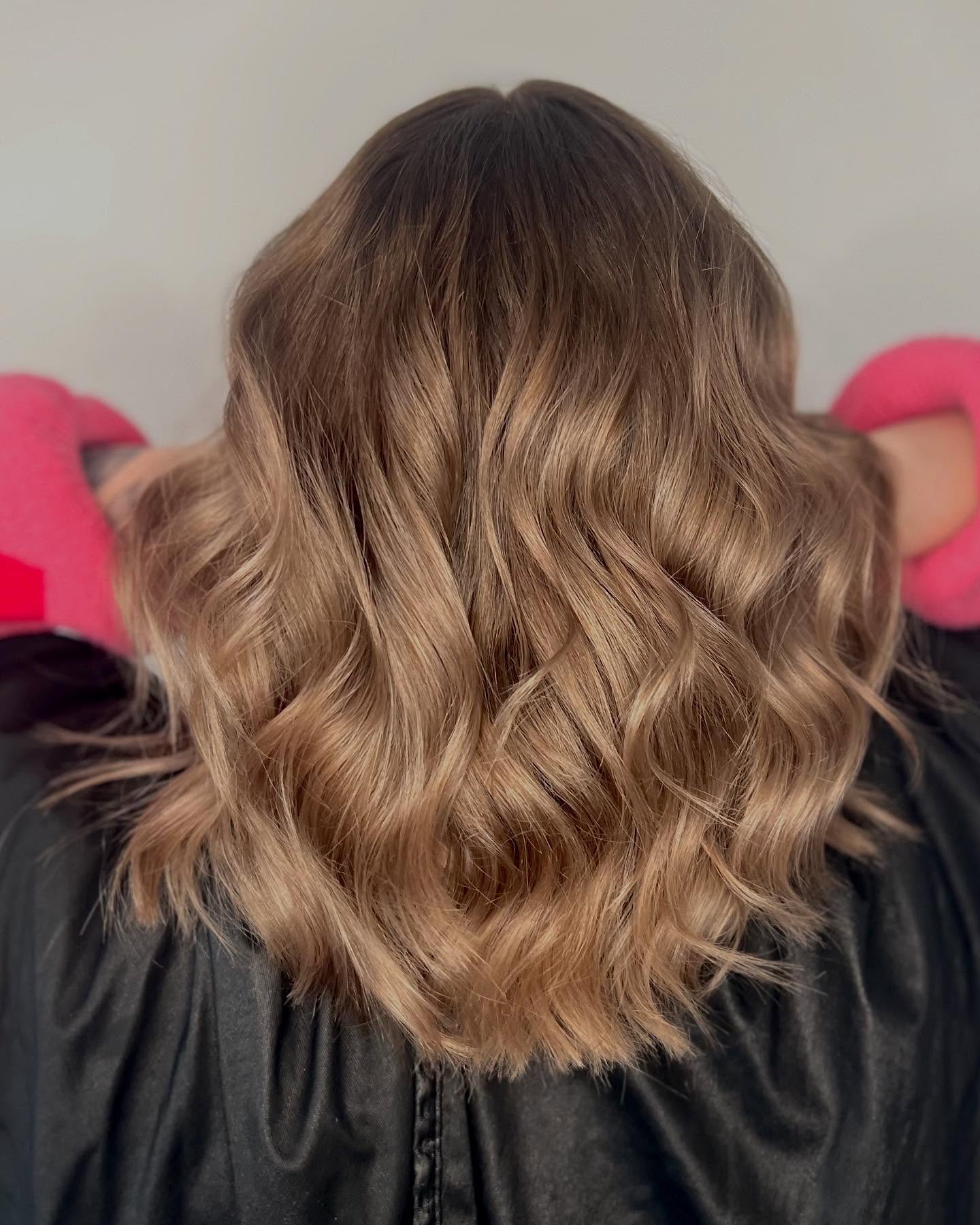 Friseur finden - FARBSPIEL